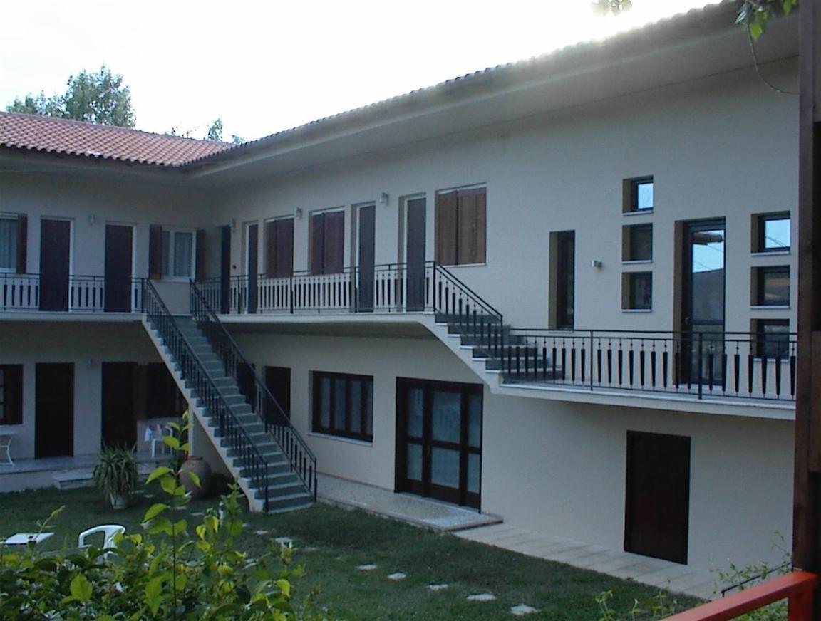 Avaton Hotel Lygourio Exterior foto