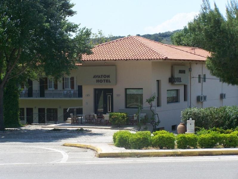 Avaton Hotel Lygourio Exterior foto